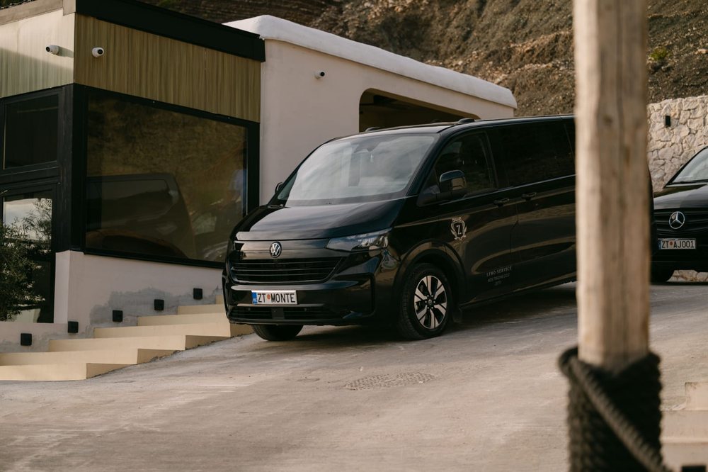 Volkswagen Caravelle — Monte Zeta